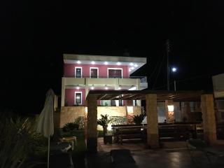 The Red Villa - Gennadi - 0
