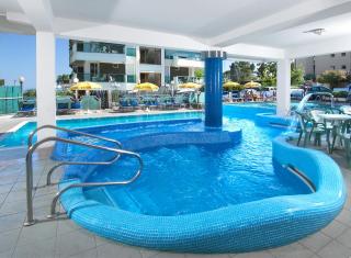 Hotel Majestic - Gabicce Mare - 2
