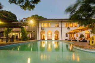 The Elephant Stables - 4