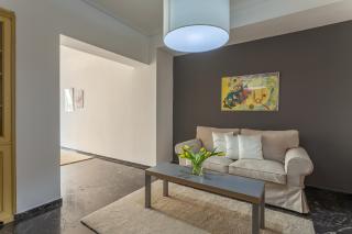 Tranquil Central Apt, behind Athens Caravel Area - Atene - 8