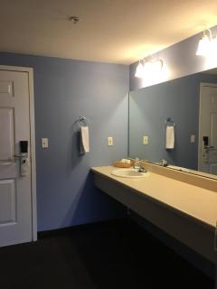South Beach Resort Hotel - Marblehead - 6