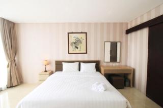 1BR Suite L'Avenue Apartment Pancoran By Travelio - 2