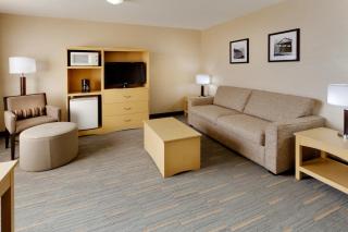 Holiday Inn Lethbridge by IHG - Lethbridge - 6