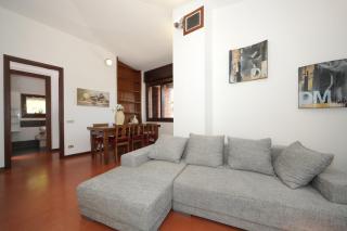 Red House - Cremia - 2