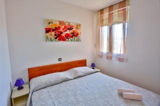 Apartment Daybreak - 1