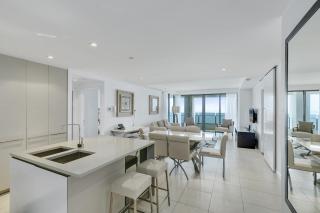 Soul on the Esplanade - HR Surfers Paradise - Gold Coast - 1