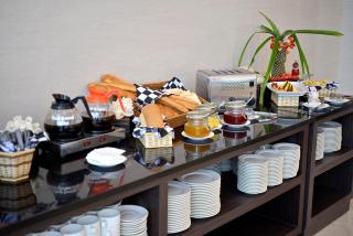 Whiz Prime Hotel Sudirman Cilacap - Cilacap - 2
