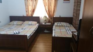 Berberi Guest House - Pogradec - 1