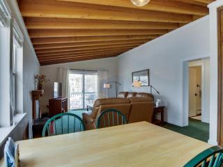 Single Level Ranch Condo in Elkhorn - 2