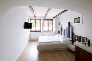 Hotel 100 - Pardubice - 9