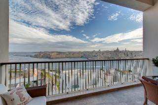 Marvellous Apartment in Tigne Point - Sliema - 9
