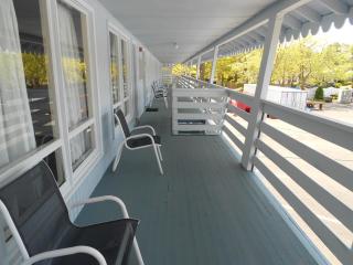 Cape Shore Inn - 8