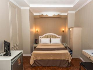 Urban Travellers Hotel - Manila - 3