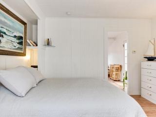 Baerfoot Bungalow - 1
