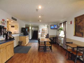 Super 8 by Wyndham Sidney NY - Sidney - 2