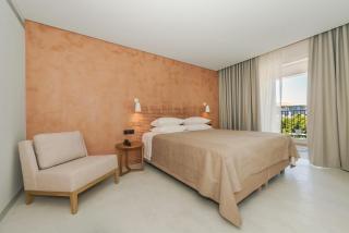 Bitzaro Grande Hotel & Suites - Kalamaki - 4