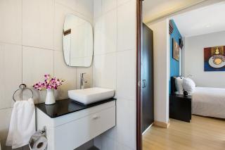 The Moonrakers - Mae Nam - 2