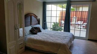 Sandpiper Beach Apartments - Palm-Eagle Beach - 8
