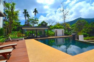The Bleu condo unit - 9
