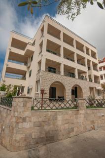 Guest House Medin - Petrovac na Moru - 2