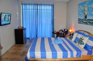 Captain's Lodge and Bar - 1