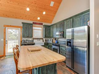 Dory Days Beach House - 3