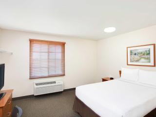 WoodSpring Suites Denton - Denton - 7