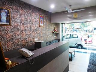 Hotel Silver Springs - Ahmedabad - 7