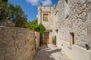Arcus Suites - Argyroupolis - 4