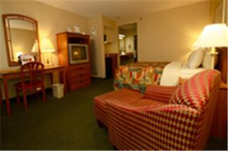 Days Inn by Wyndham Raleigh-Airport-Research Triangle Park - 7