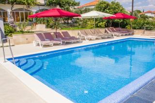 Apartments in Seget Donji 7429 - Trogir - 0