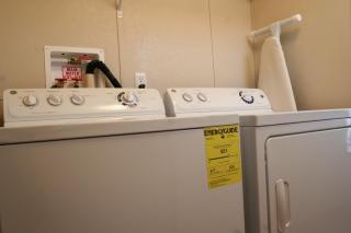 Eagle Ford Village Suites - Dilley - 8