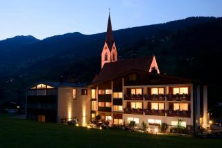 Hotel Silbertal - Silbertal - 9