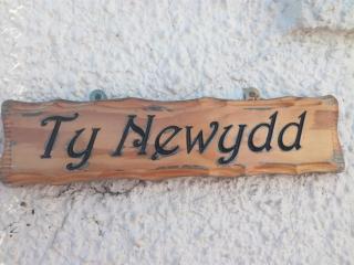 Ty Newydd - 8