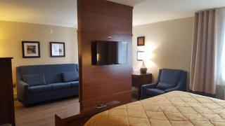 Comfort Inn - 8
