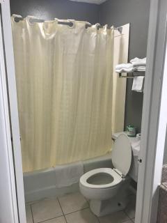 Express Inn Bay City - 2