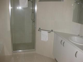 Fairthorpe Apartments - 1