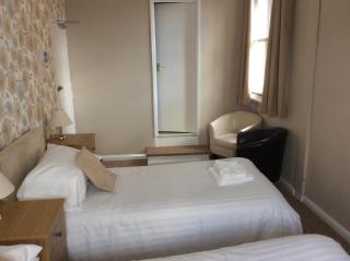 The Avenue Hotel - Grantham - 4