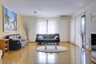 House Lorena - 2