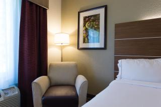 Holiday Inn Express & Suites Walterboro by IHG - Walterboro - 4