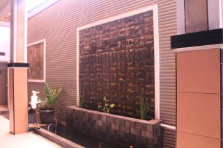 Crown Guest House - Ambarawa - 3
