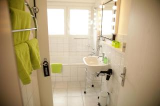 Art City-Studios Kassel 4 und 8, groß, modern, citynah, je 3 Schlafzimmer, kostenfreie Parkplätze, Süd-Balkons, ruhig, Herkulesblick - 7