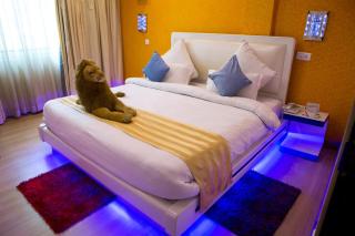 Royal Penguin Boutique Hotel & Spa - 3