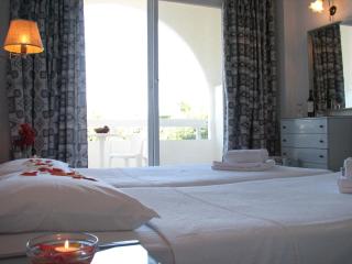 Happy Days Hotel, Adults Only - Theologos - 1