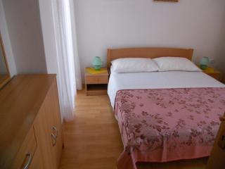 Apartments Violeta - Betina - 1