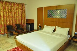 Hotel Basera Brij Bhoomi Vrindavan - Vrindāvan - 1