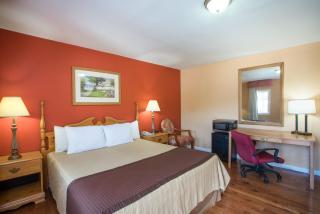 The Hillside Hotel - 4