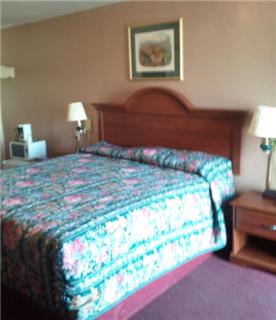 Shamrock Motel Hot Springs - 3