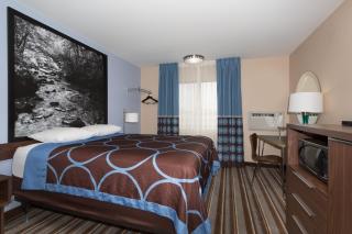 Super 8 by Wyndham Longmont/Twin Peaks - Longmont - 2
