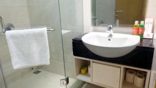 1BR Comfort Apartment The Mansion Kemayoran By Travelio - 4